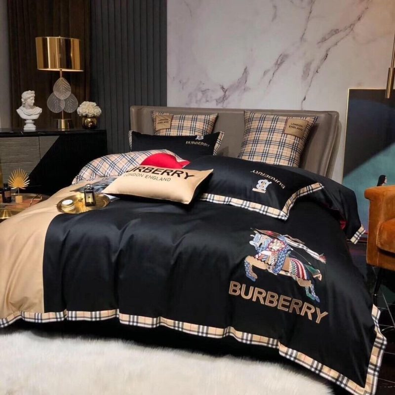 BURBERRY BEDDING SET IV92
